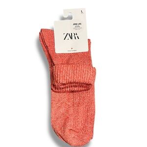 NEW! Zara Women’s Salmon pink Orange medium Ribbed socks Large A7